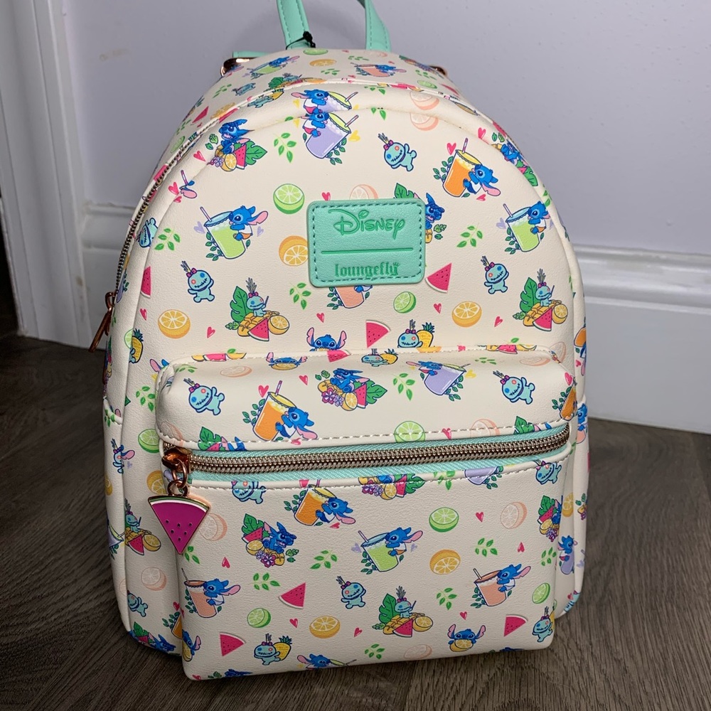 LOUNGEFLY DISNEY LILO STITCH VACATION VBACKPACK